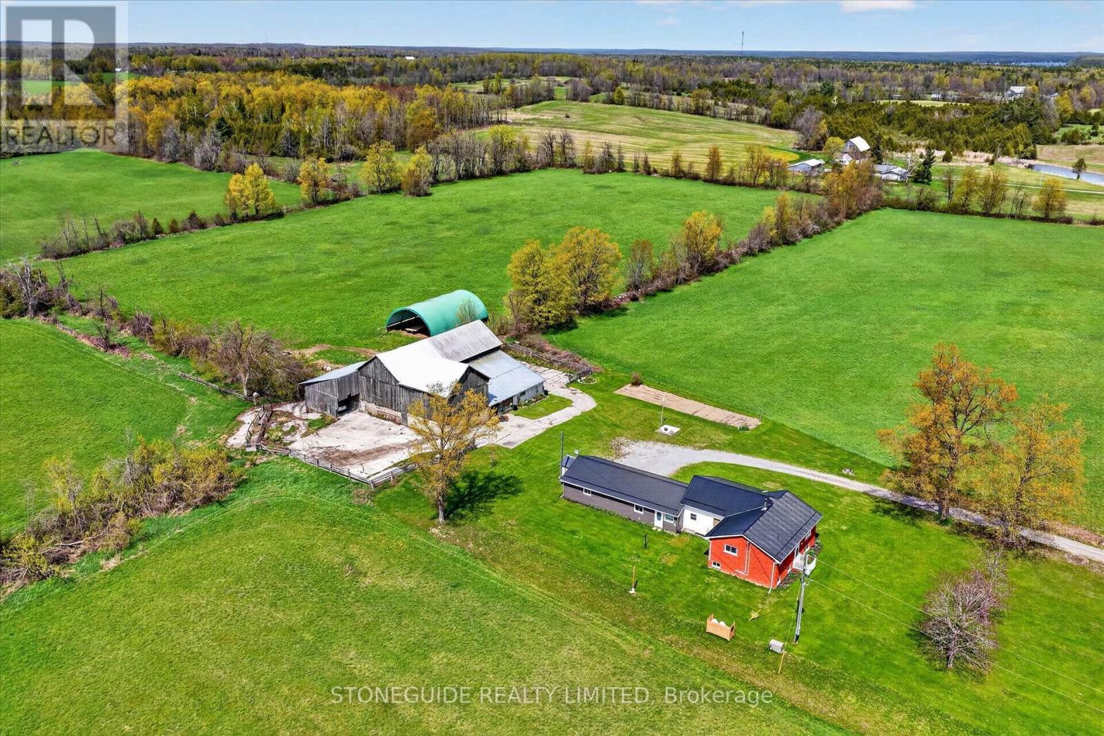 2136 Sixteenth Line Property Photo 48