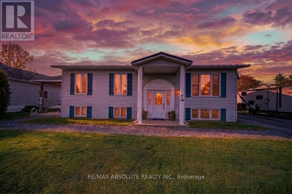 38 Duchesse Crescent Property Photo 2