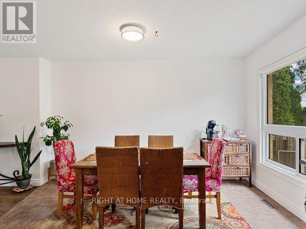 17 - 925 Lawson Road Property Photo 15