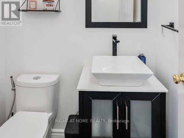 17 - 925 Lawson Road Property Photo 16