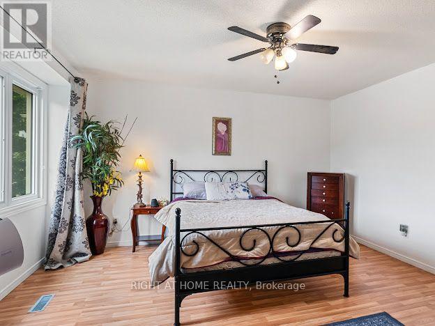 17 - 925 Lawson Road Property Photo 19