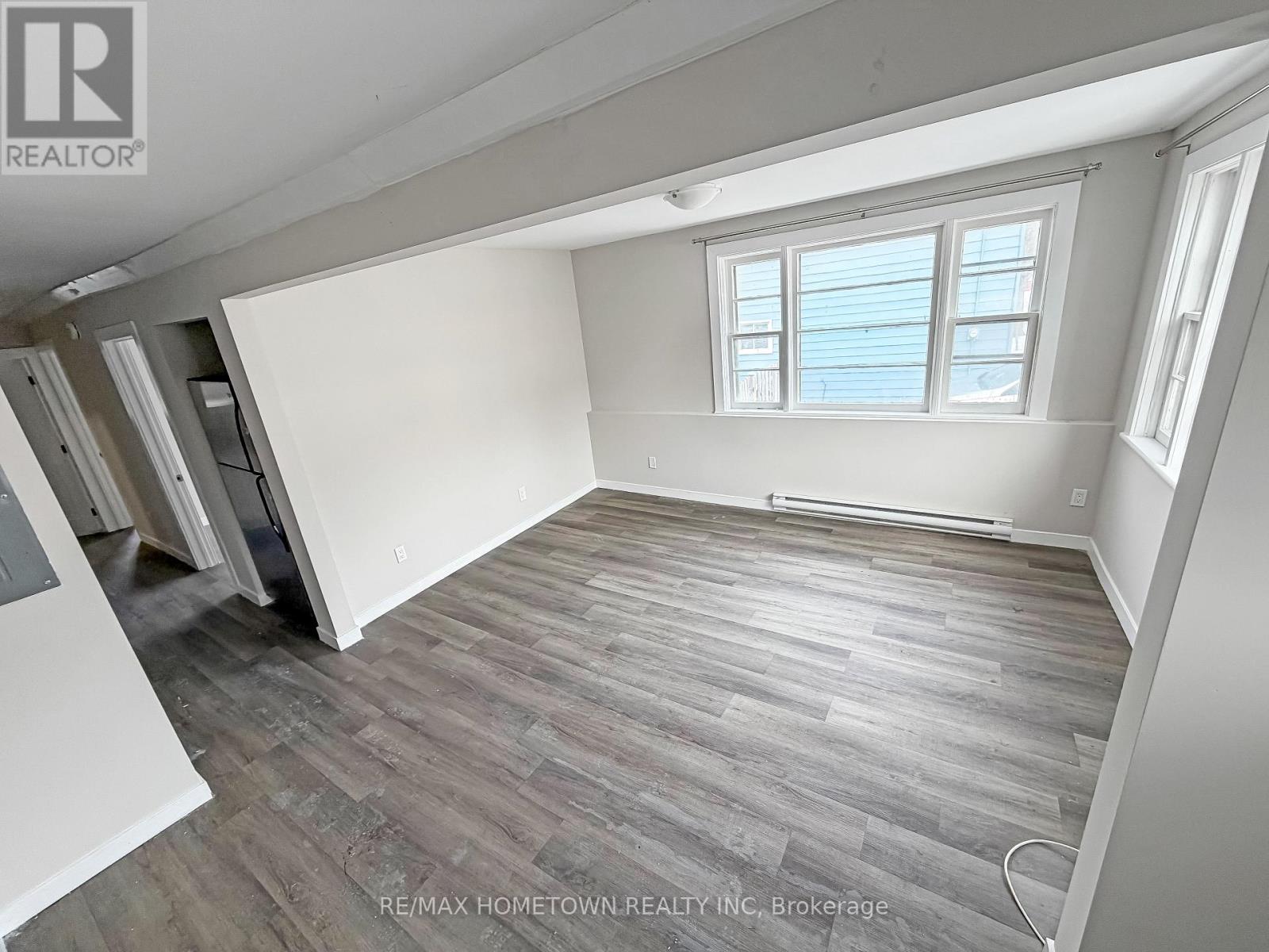 3 - 142 Brock Street Property Photo 8