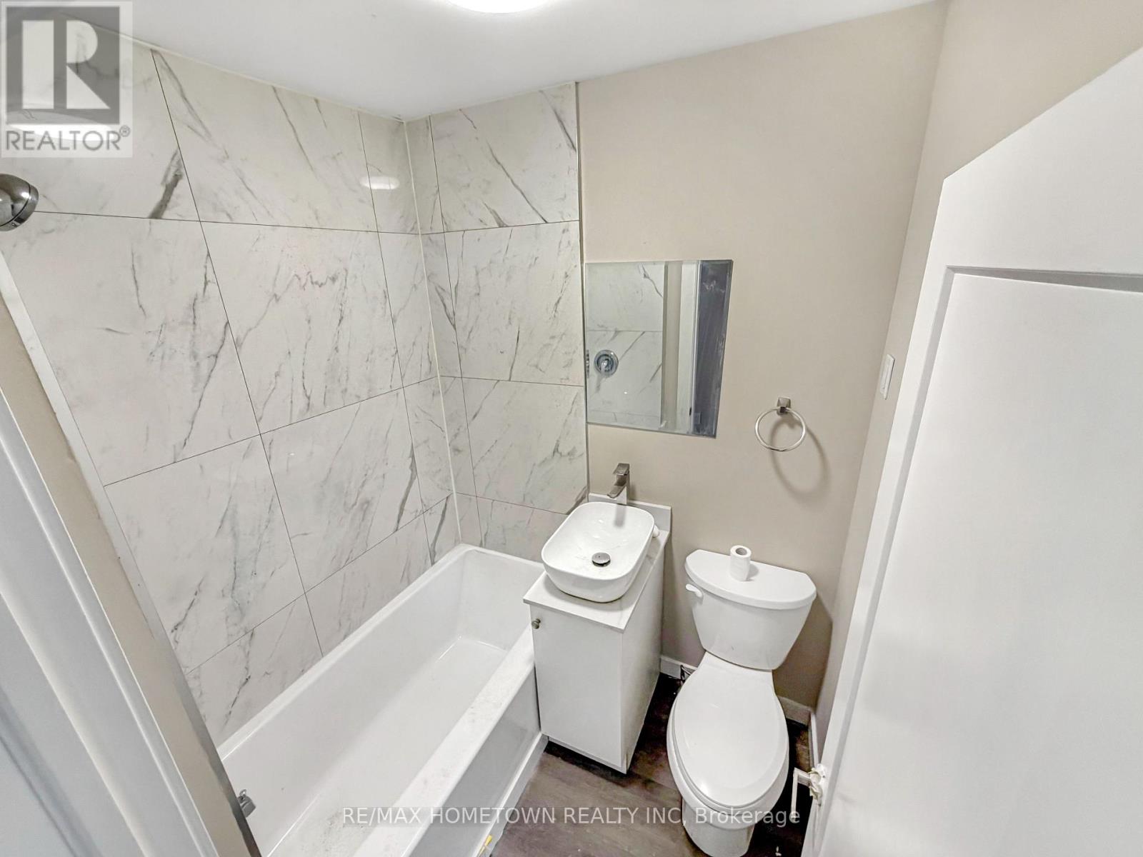 3 - 142 Brock Street Property Photo 22
