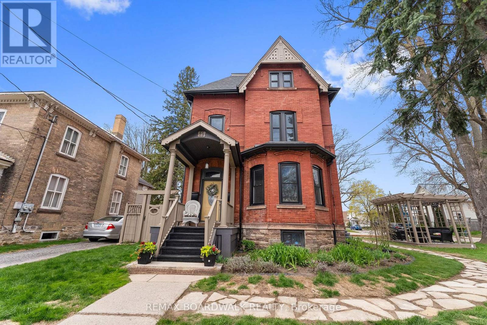 19 North Street Property Photo 2