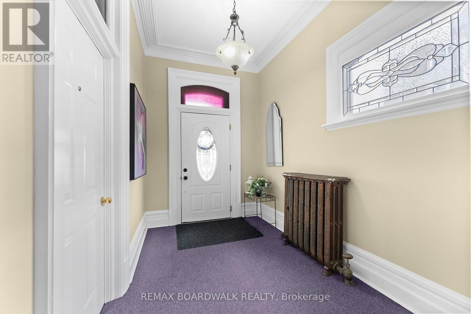 19 North Street Property Photo 6