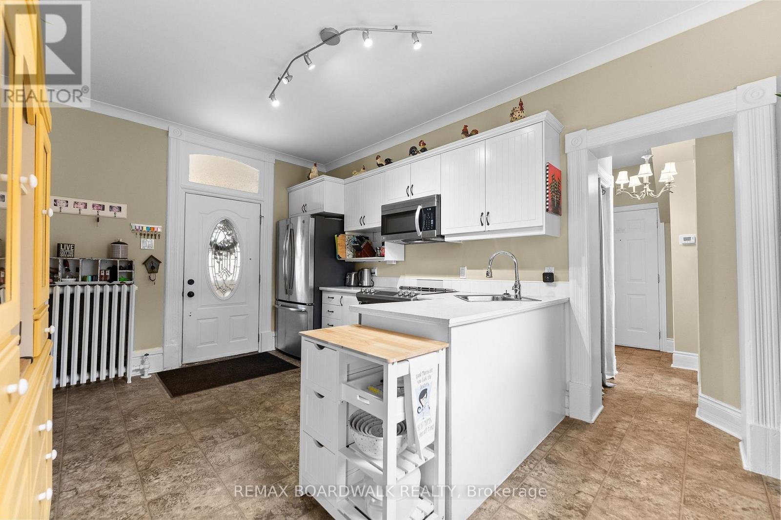 19 North Street Property Photo 12