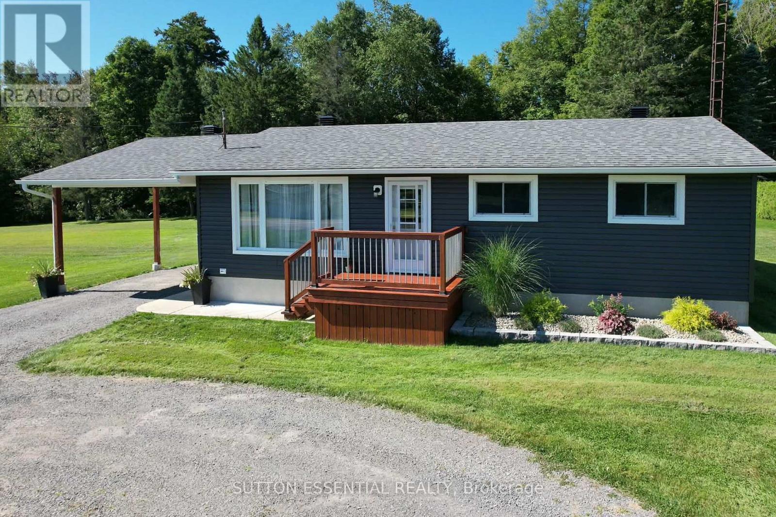 6174 County Rd 15 Road Property Photo 1