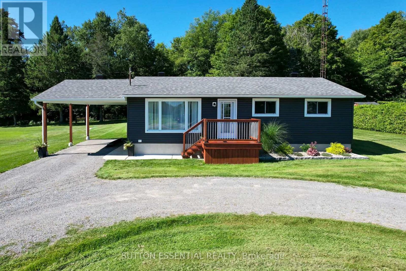 6174 County Rd 15 Road Property Photo 2