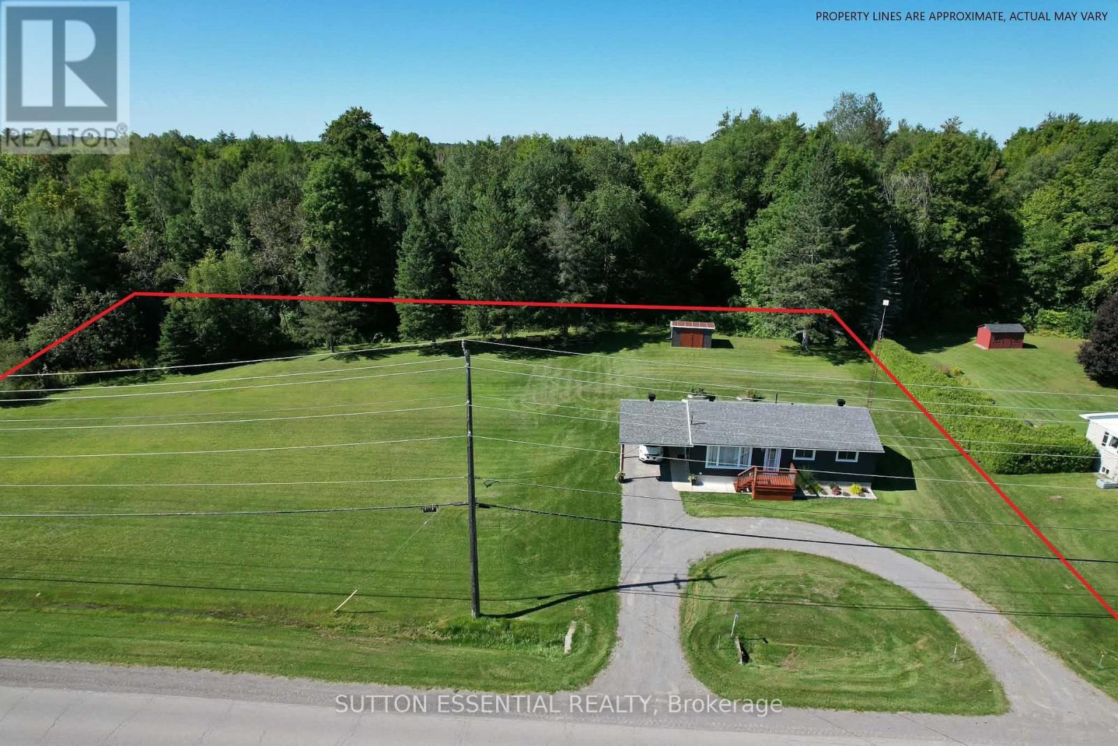 6174 County Rd 15 Road Property Photo 3