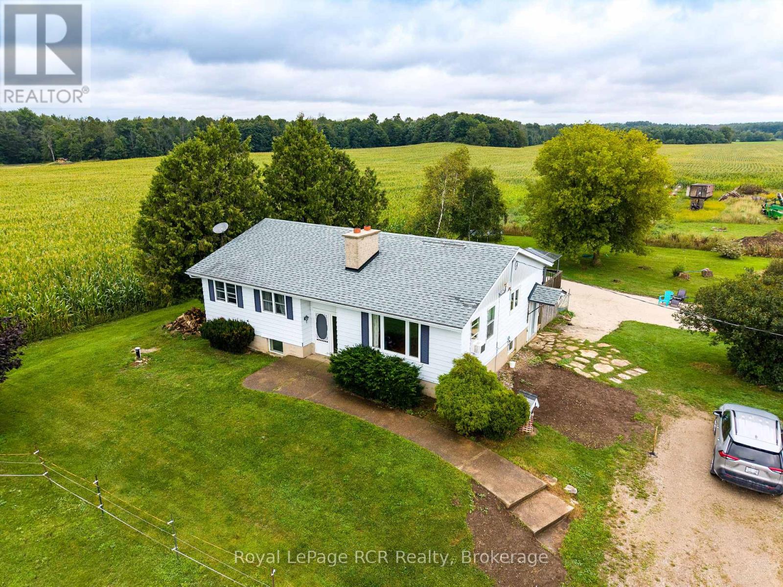 058613 Side 5 Road Property Photo 29