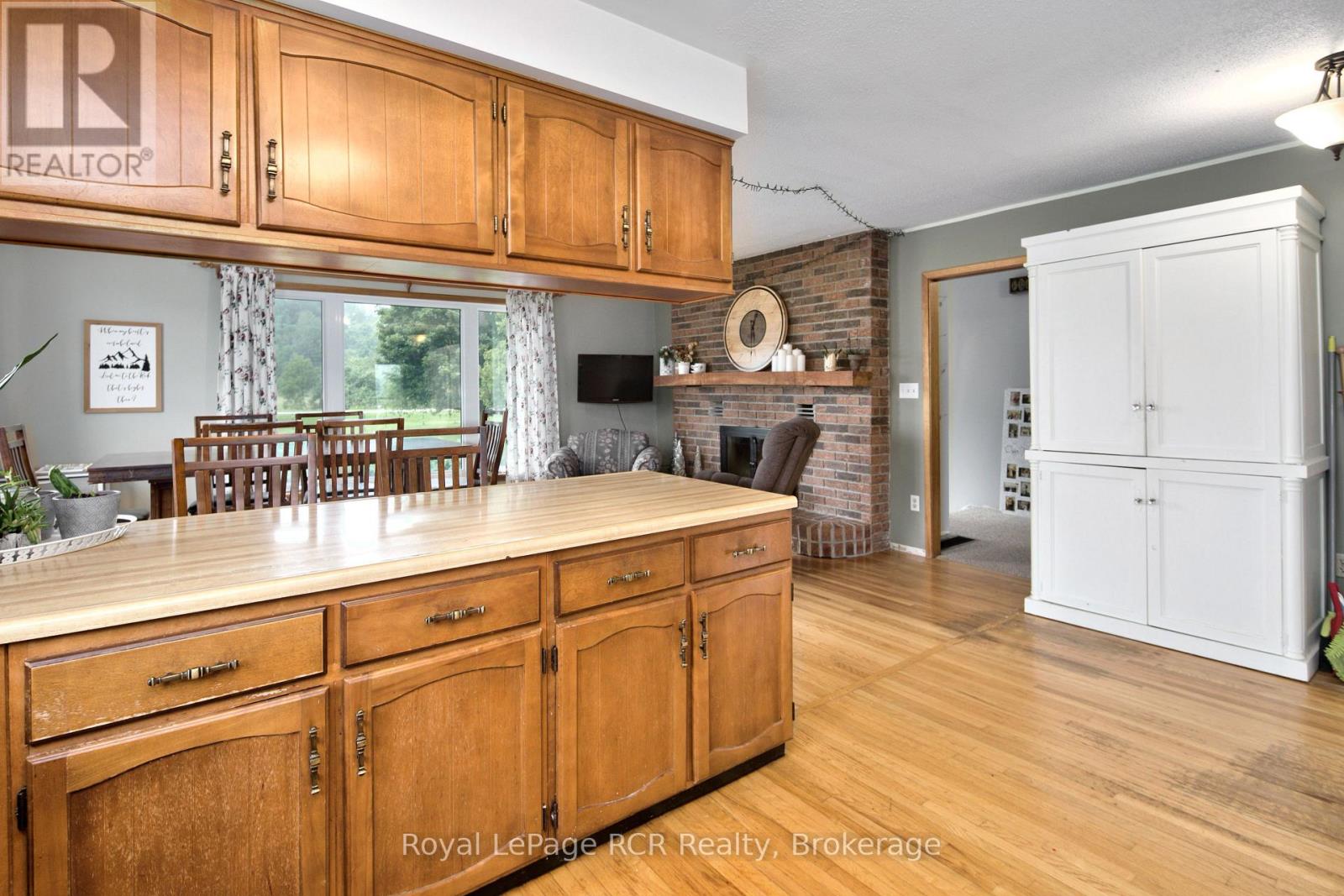 058613 Side 5 Road Property Photo 35