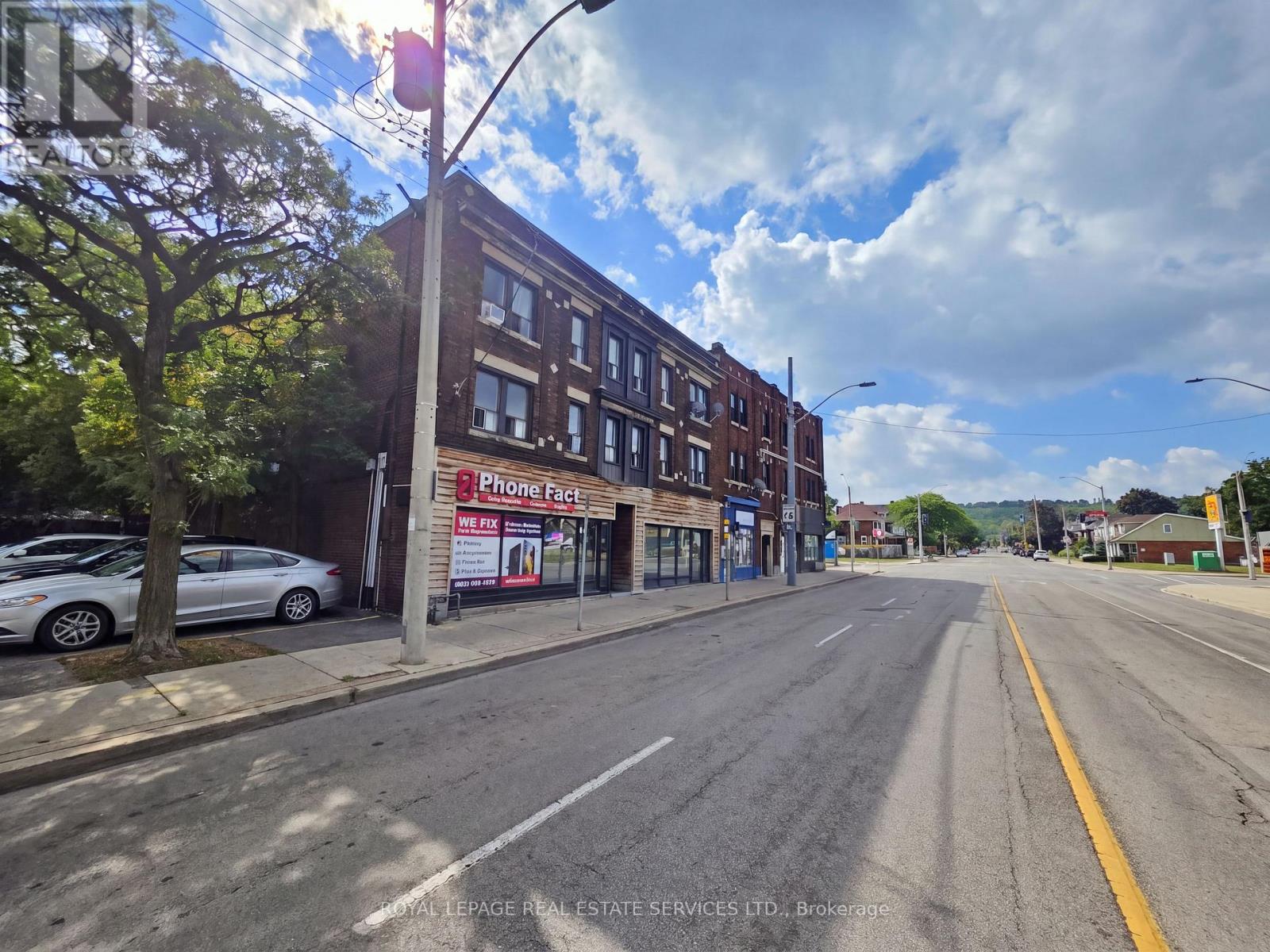 6 - 8 Ottawa Street N Property Photo 13