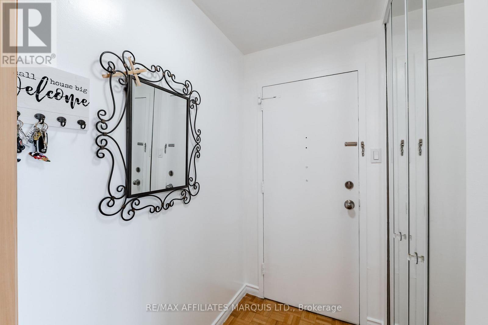 806 - 308 Second Street E Property Photo 11