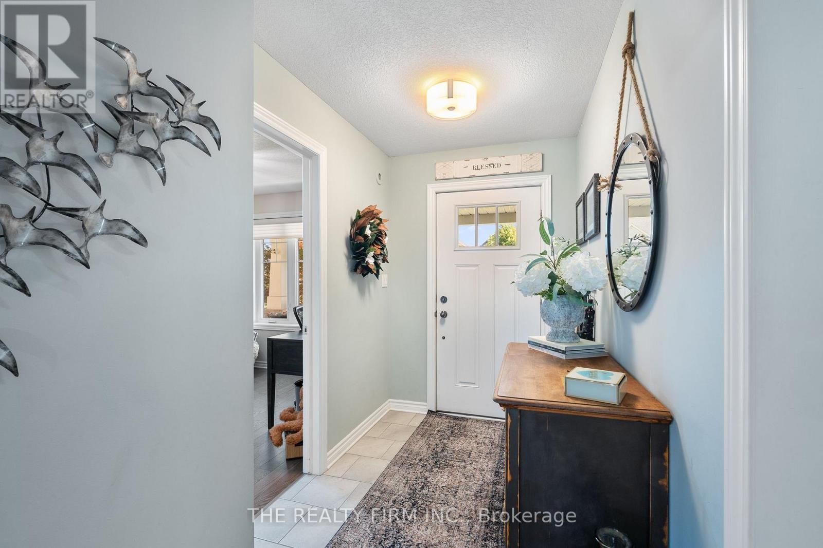 34 Ashberry Place Property Photo 5