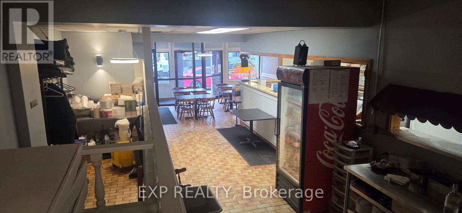 510 Dundas Street Property Photo 4