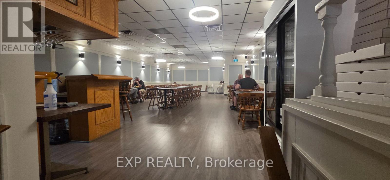 510 Dundas Street Property Photo 5