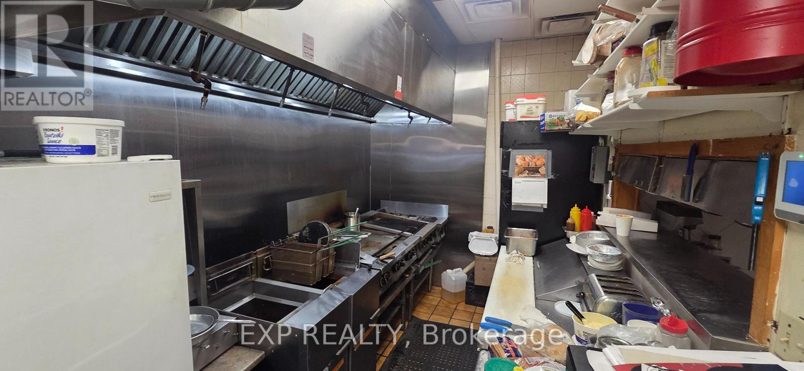 510 Dundas Street Property Photo 9