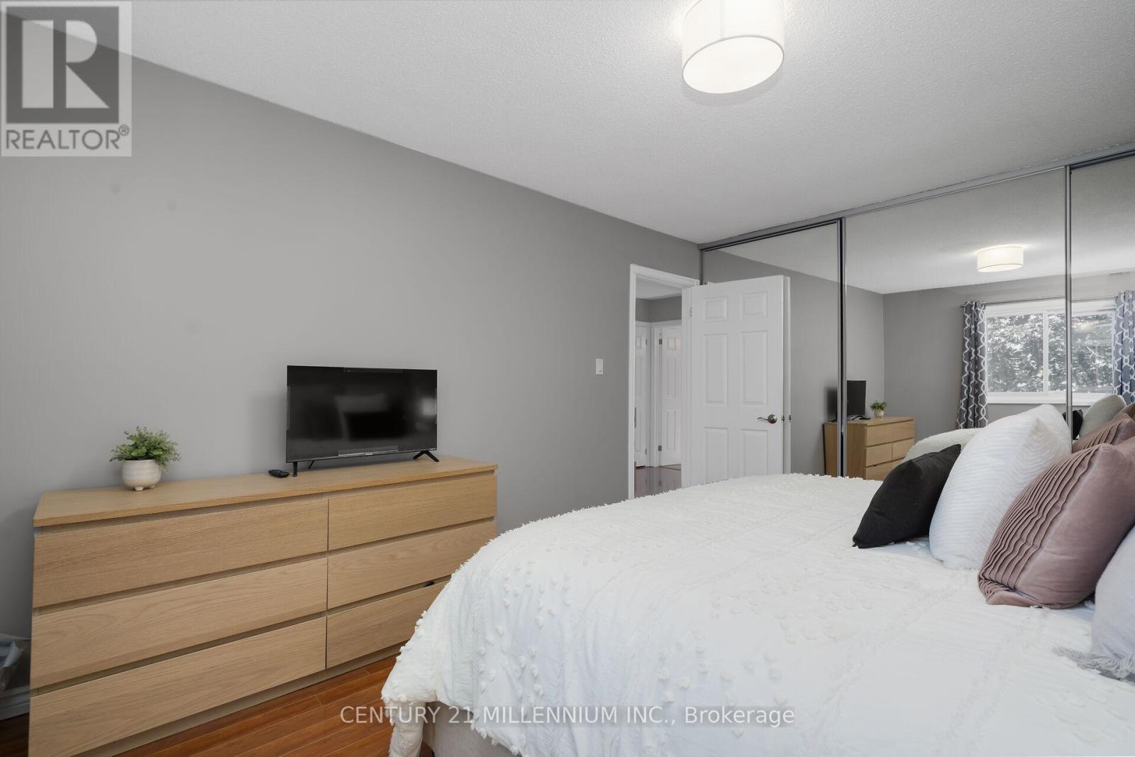 41 Douglas Crescent Property Photo 19