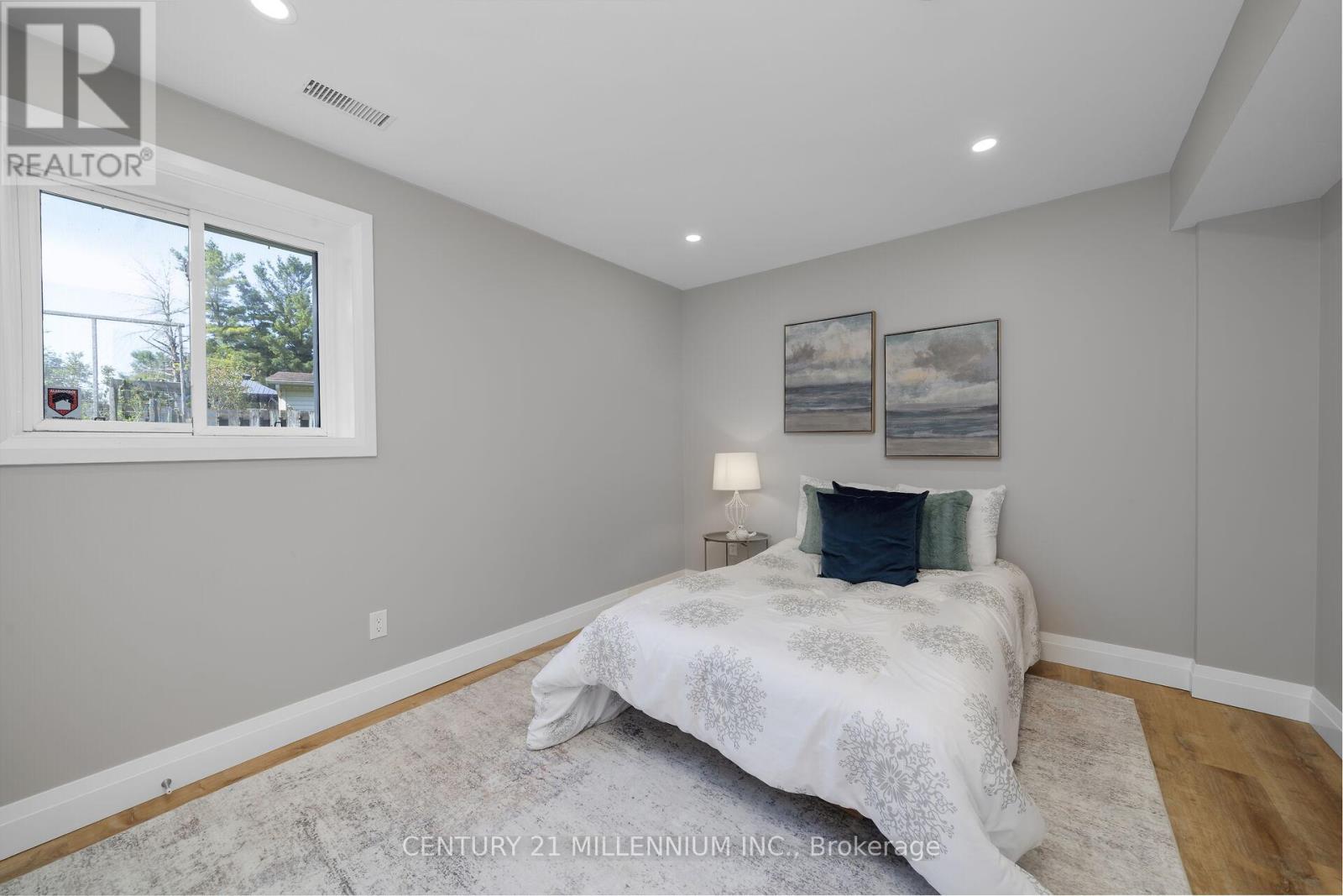 41 Douglas Crescent Property Photo 26