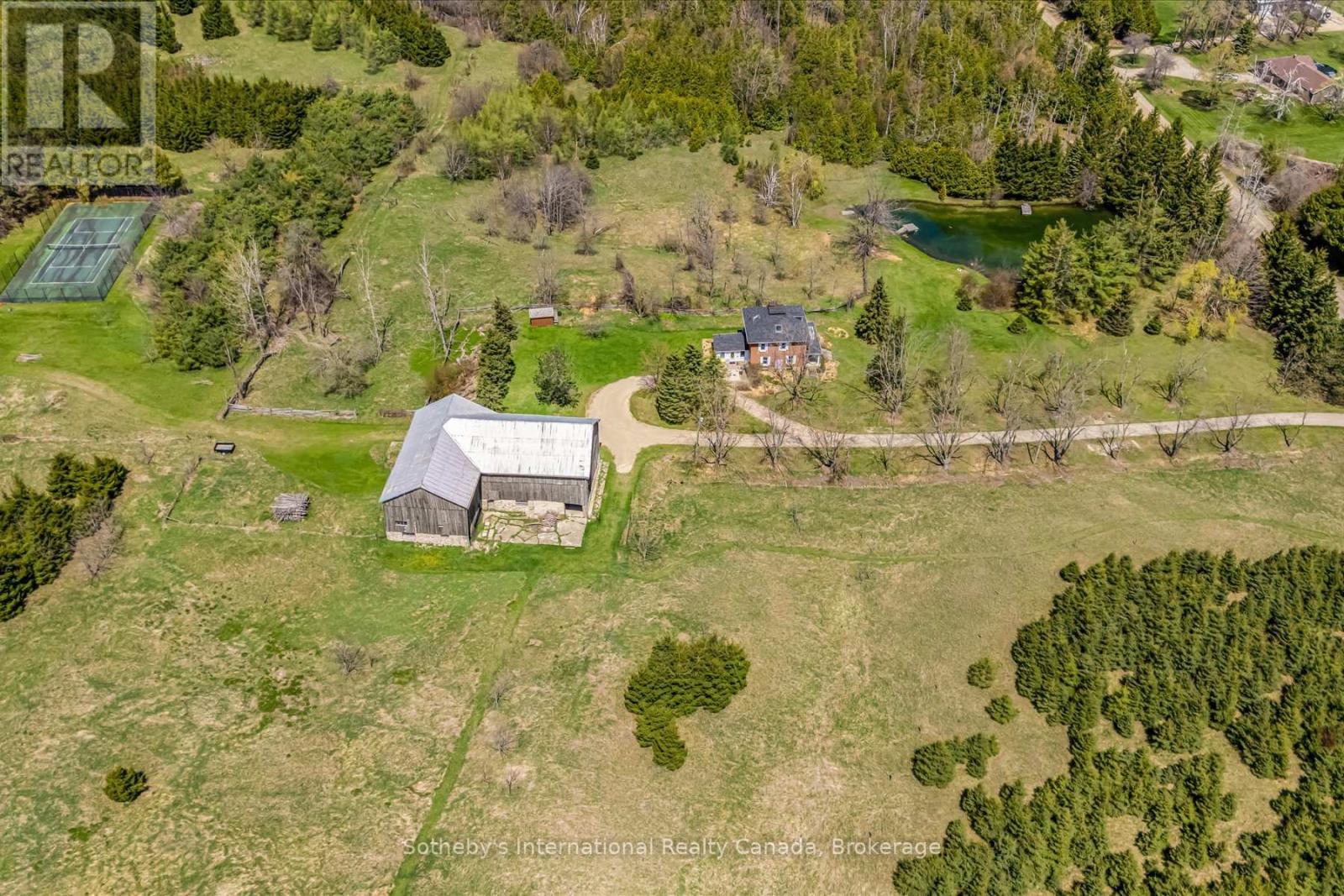 717218 1st Line E Property Photo 6