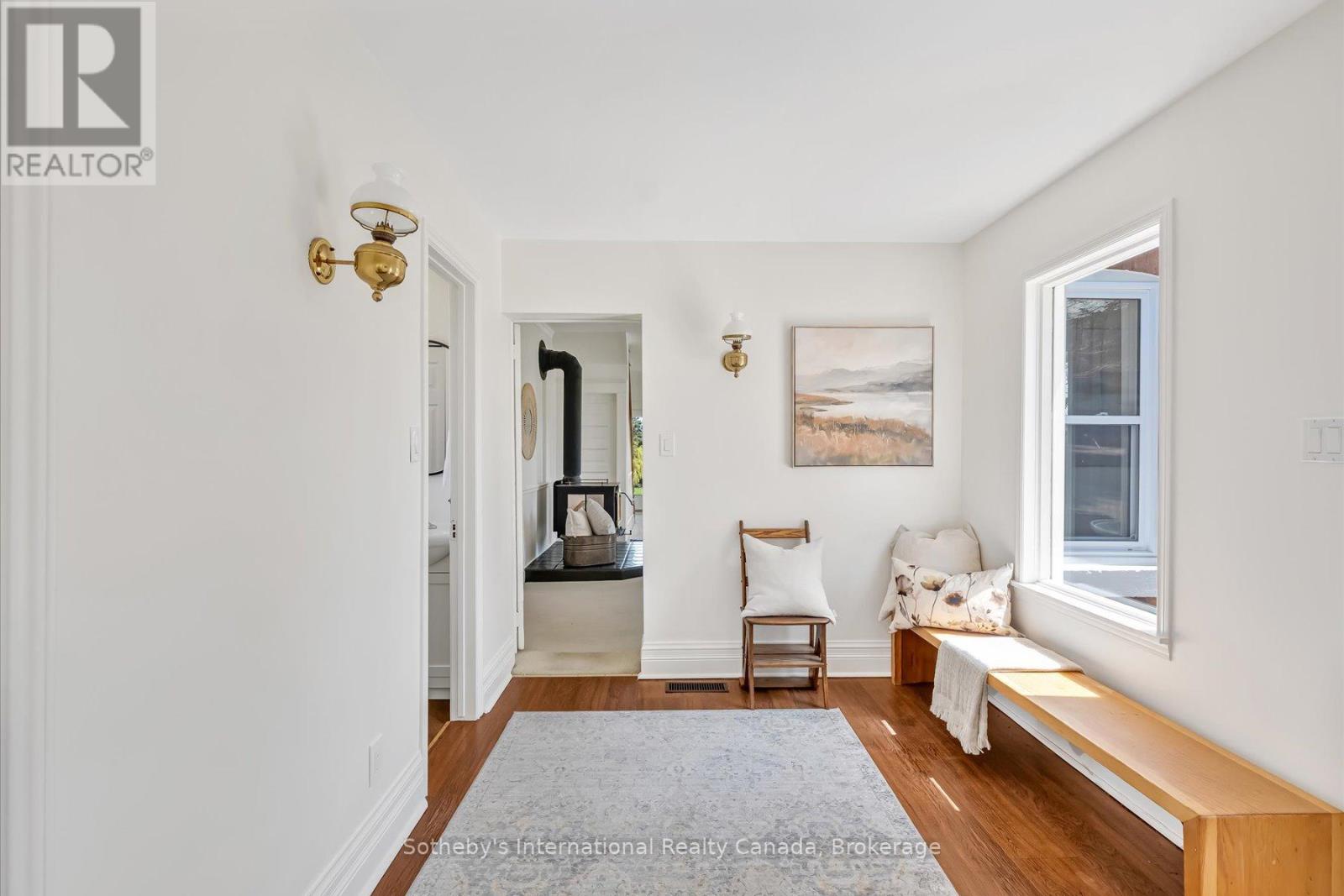 717218 1st Line E Property Photo 10