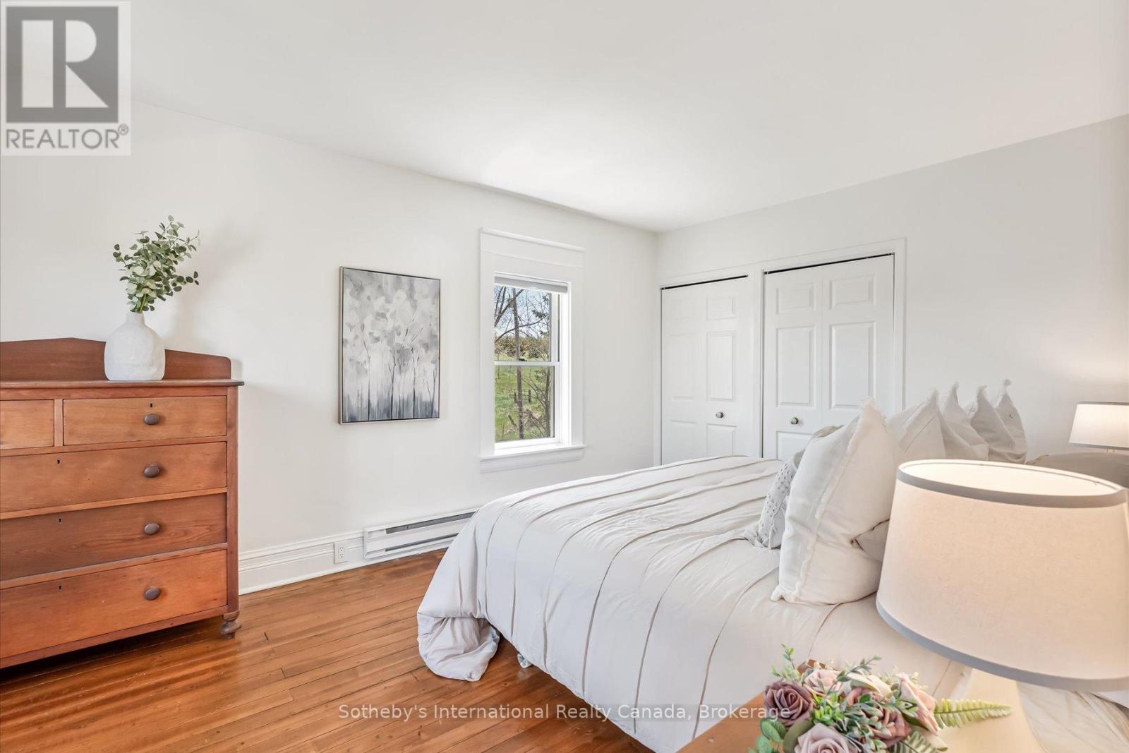 717218 1st Line E Property Photo 26