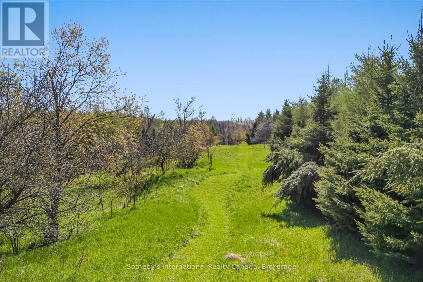 717218 1st Line E Property Photo 45