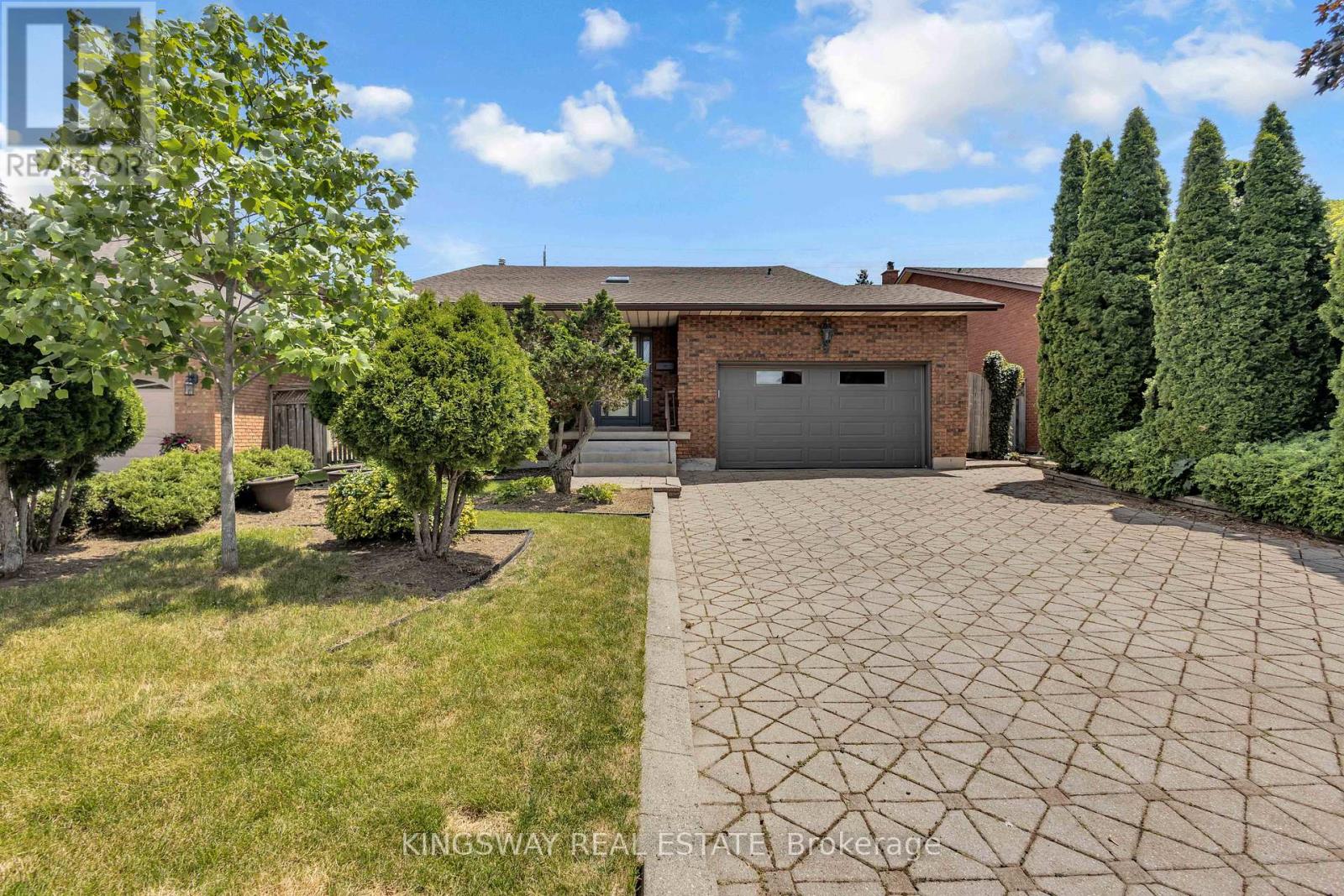 56 Ben Tirran Crescent Property Photo 3