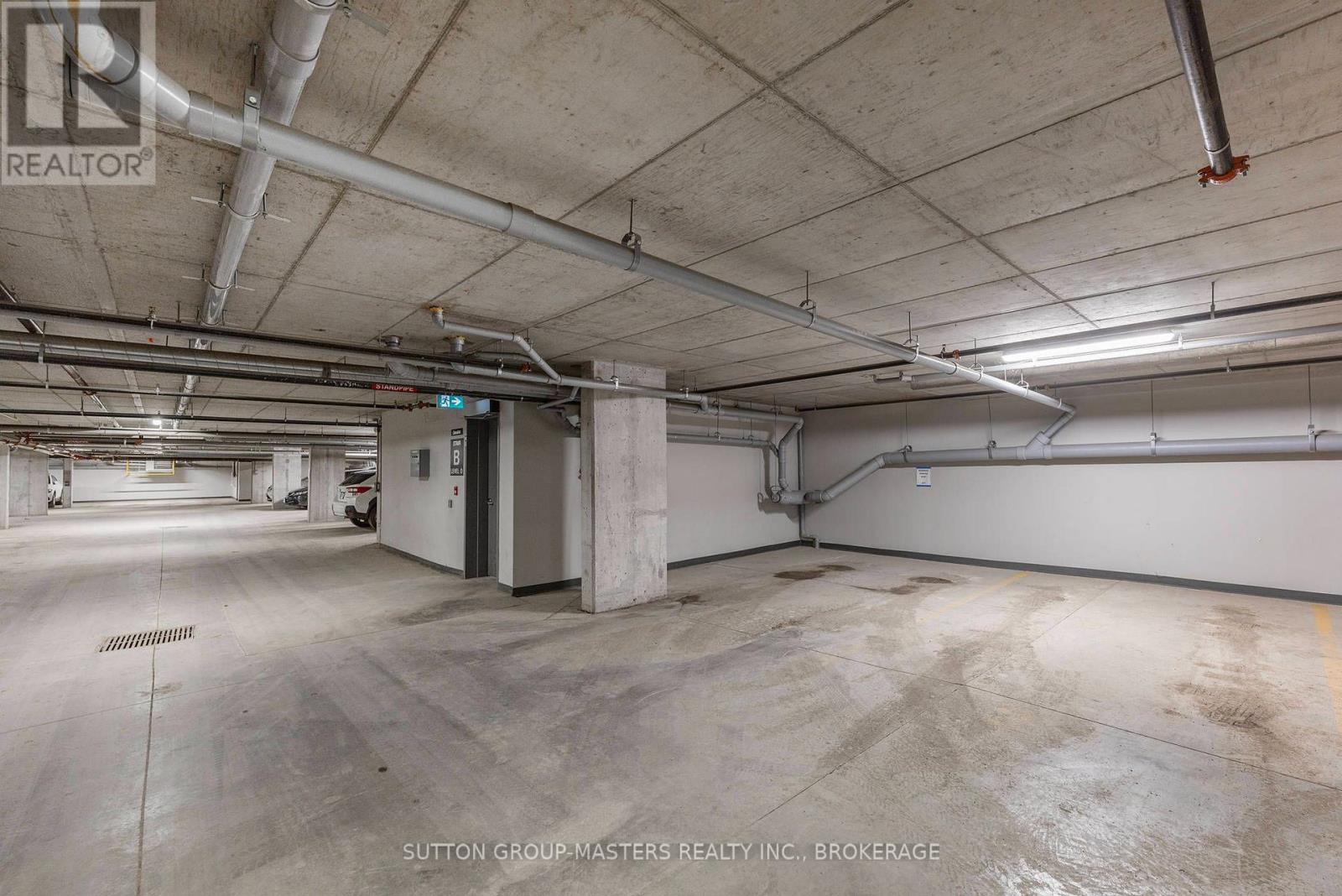 413 - 501 Frontenac Street Property Photo 16