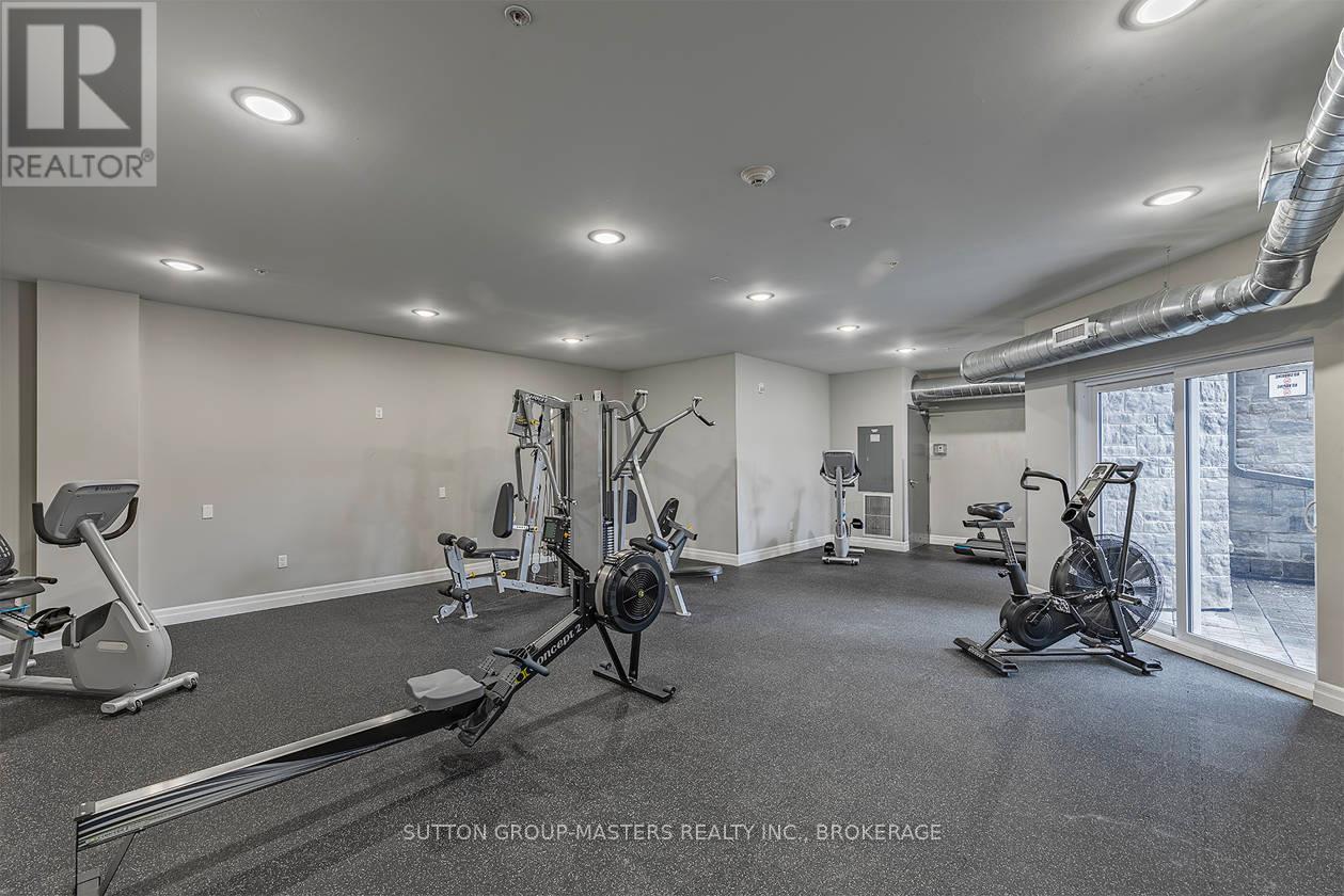 413 - 501 Frontenac Street Property Photo 29