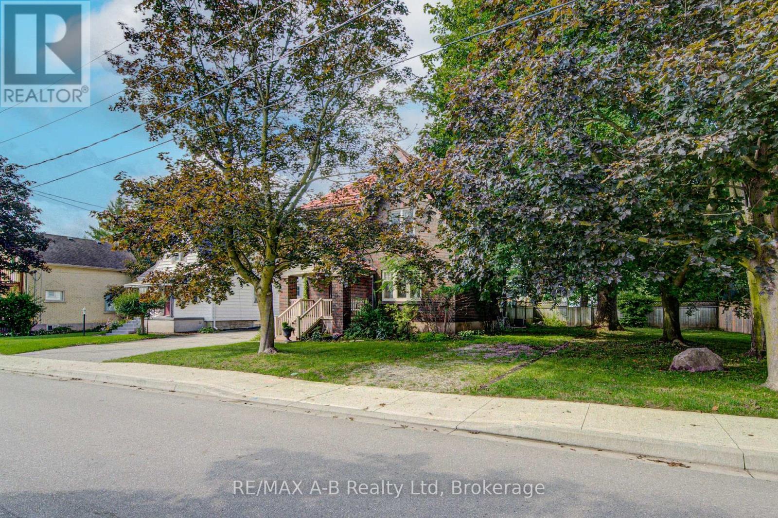 31 John Street Property Photo 8