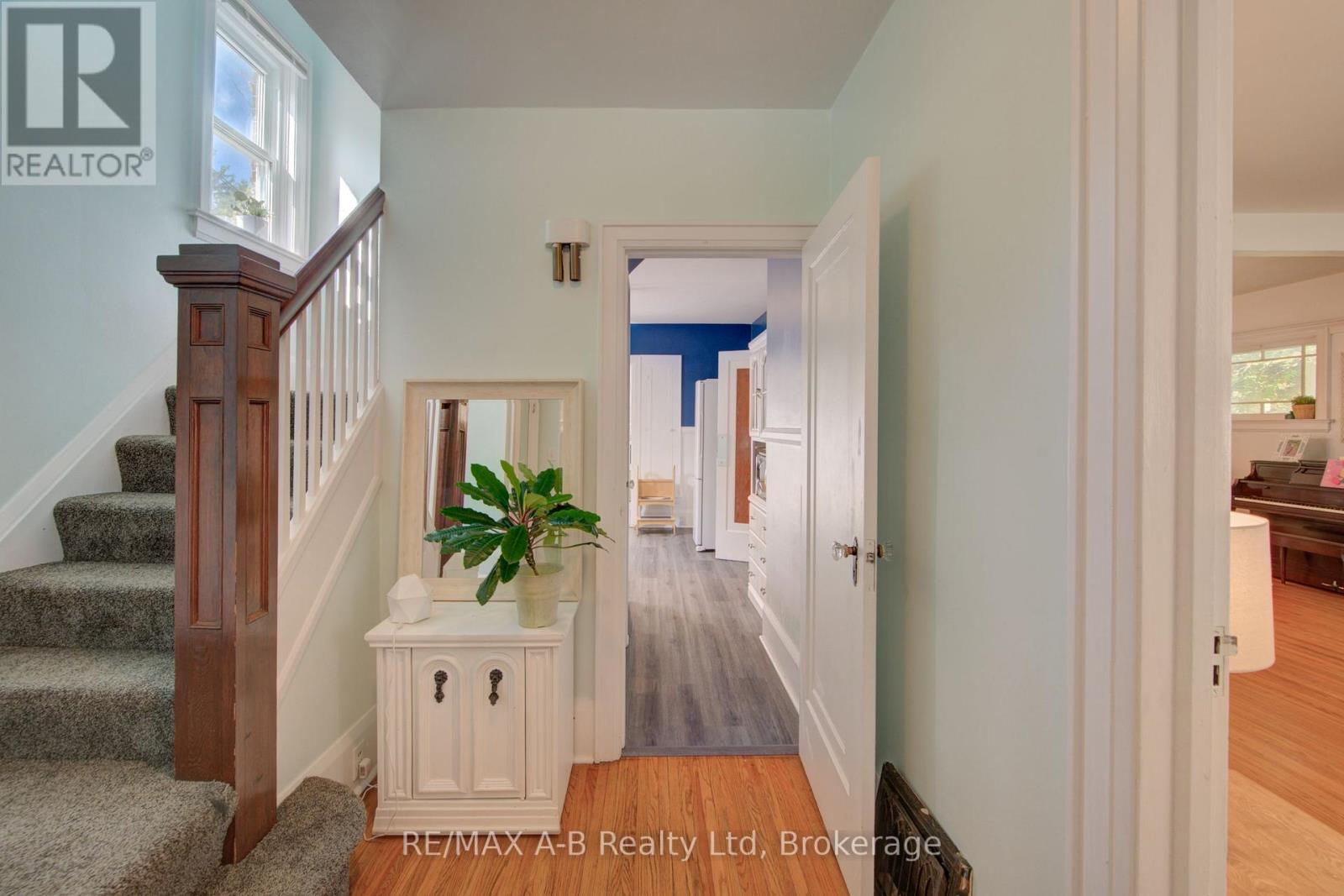 31 John Street Property Photo 10