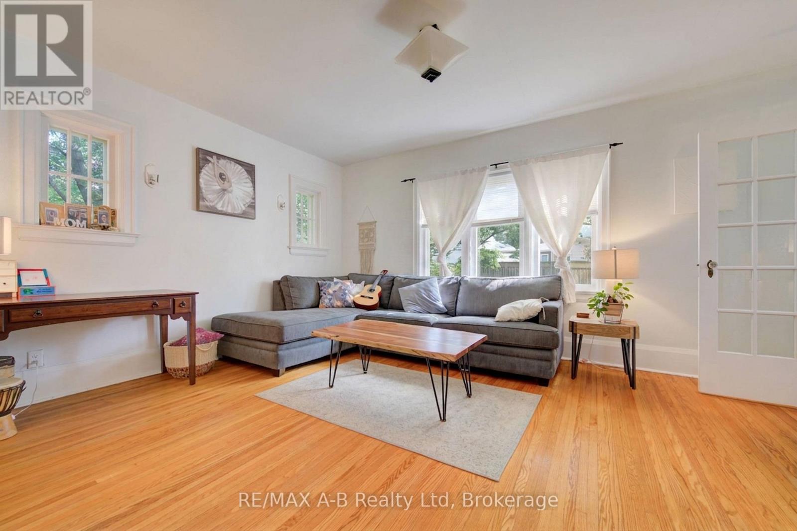 31 John Street Property Photo 12