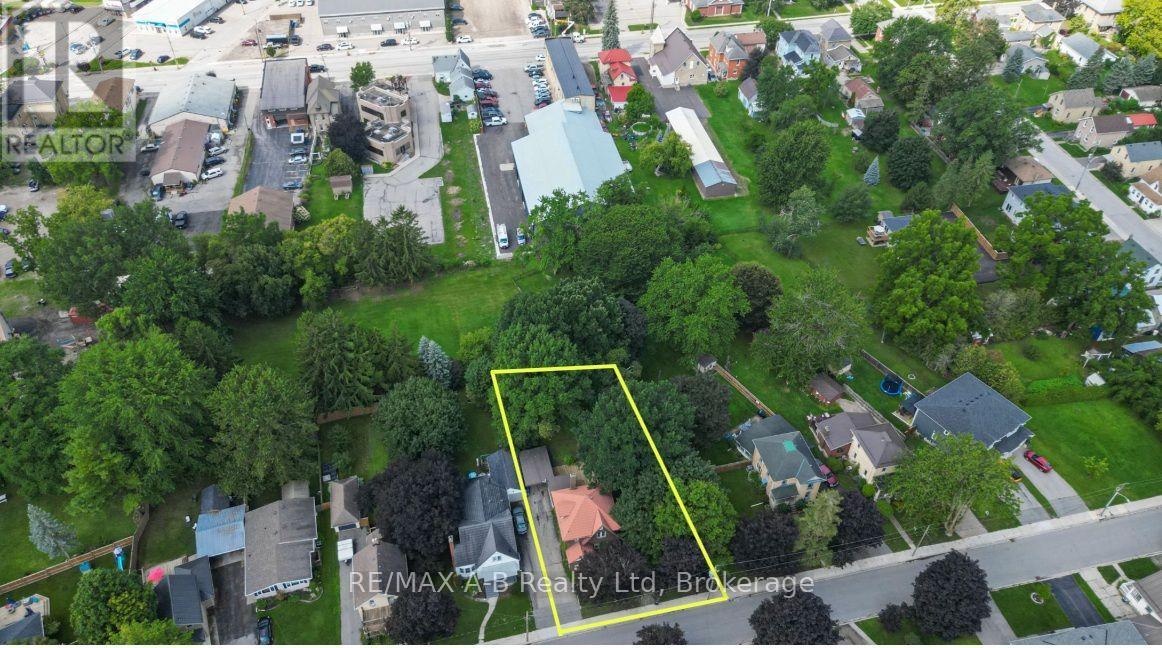 31 John Street Property Photo 38