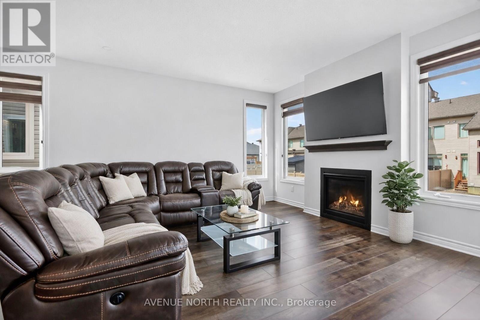 110 Dun Skipper Drive Property Photo 17