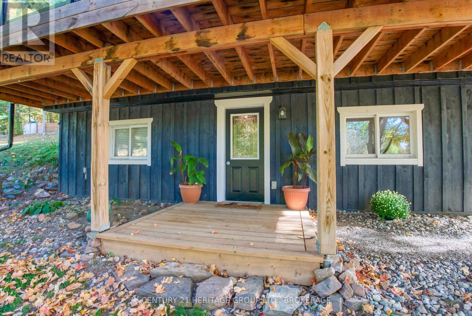 10874 Canoe Lake Road Property Photo 4