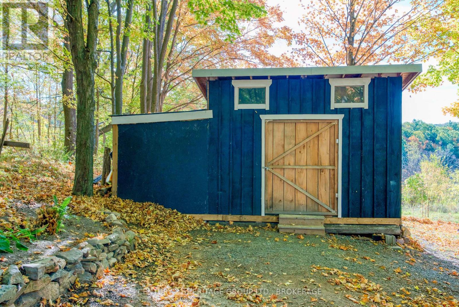 10874 Canoe Lake Road Property Photo 11