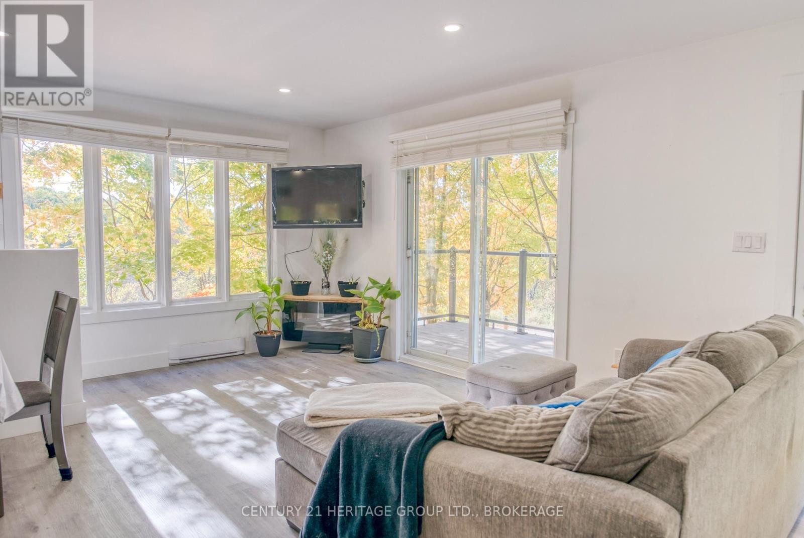 10874 Canoe Lake Road Property Photo 17