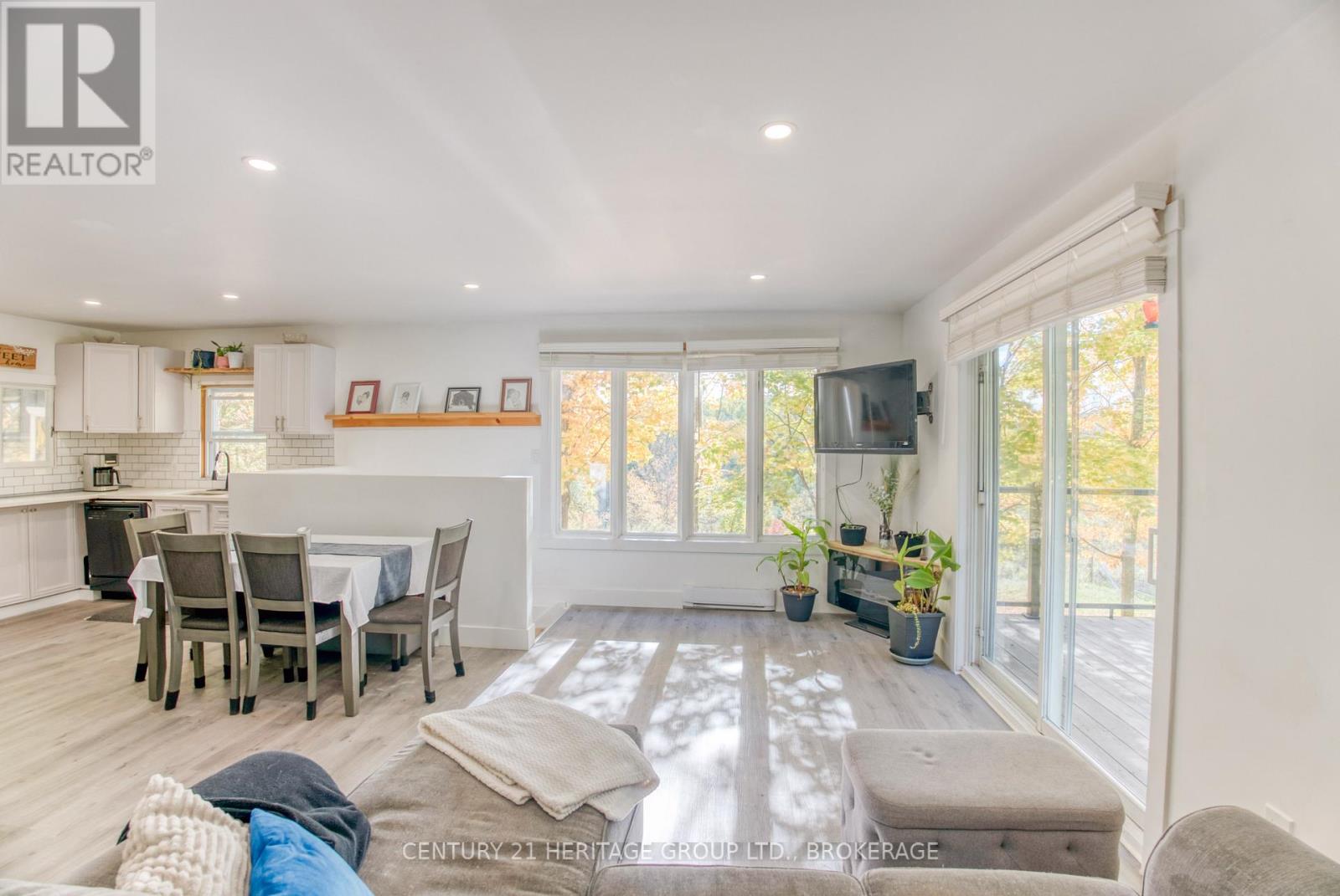 10874 Canoe Lake Road Property Photo 18