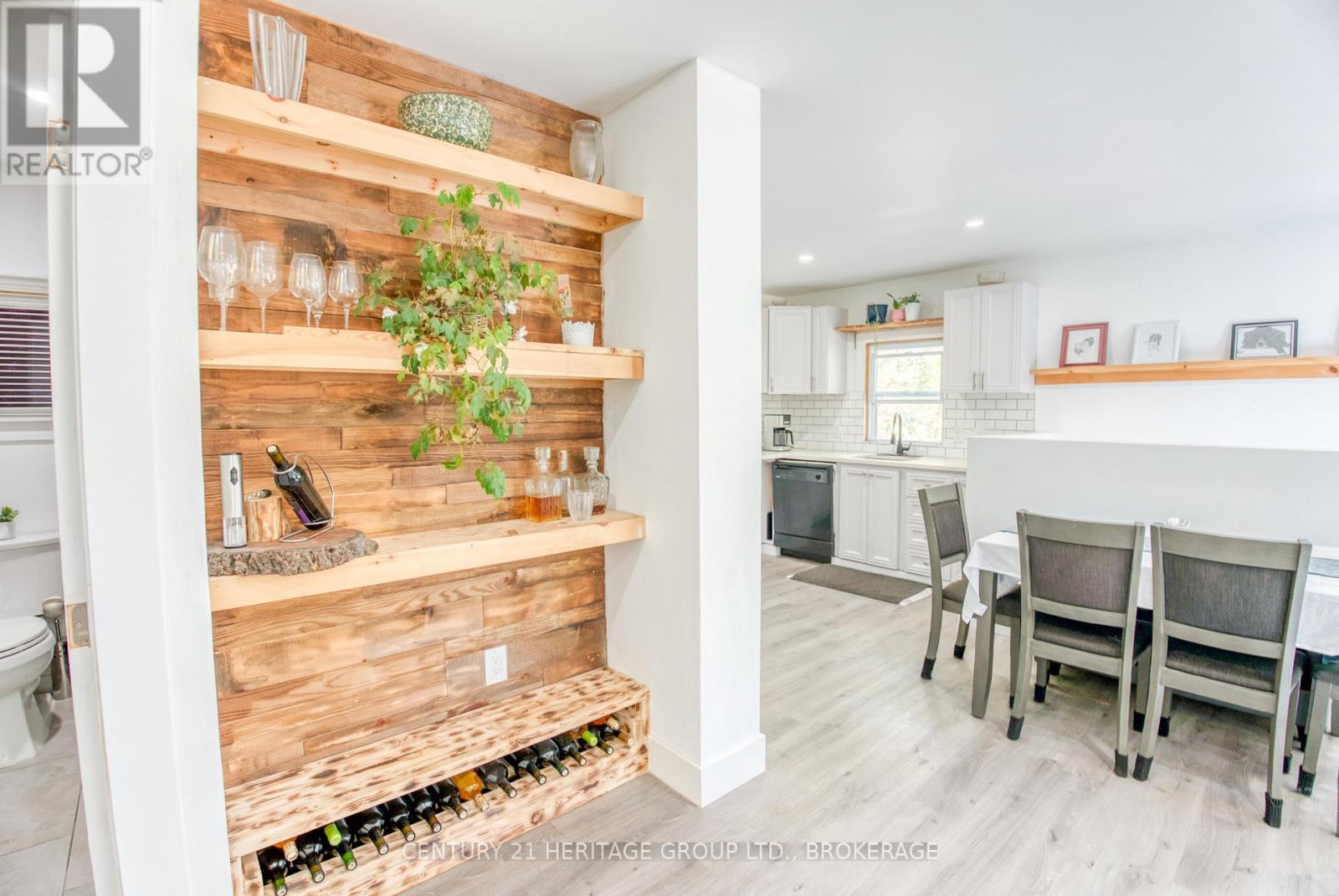 10874 Canoe Lake Road Property Photo 28