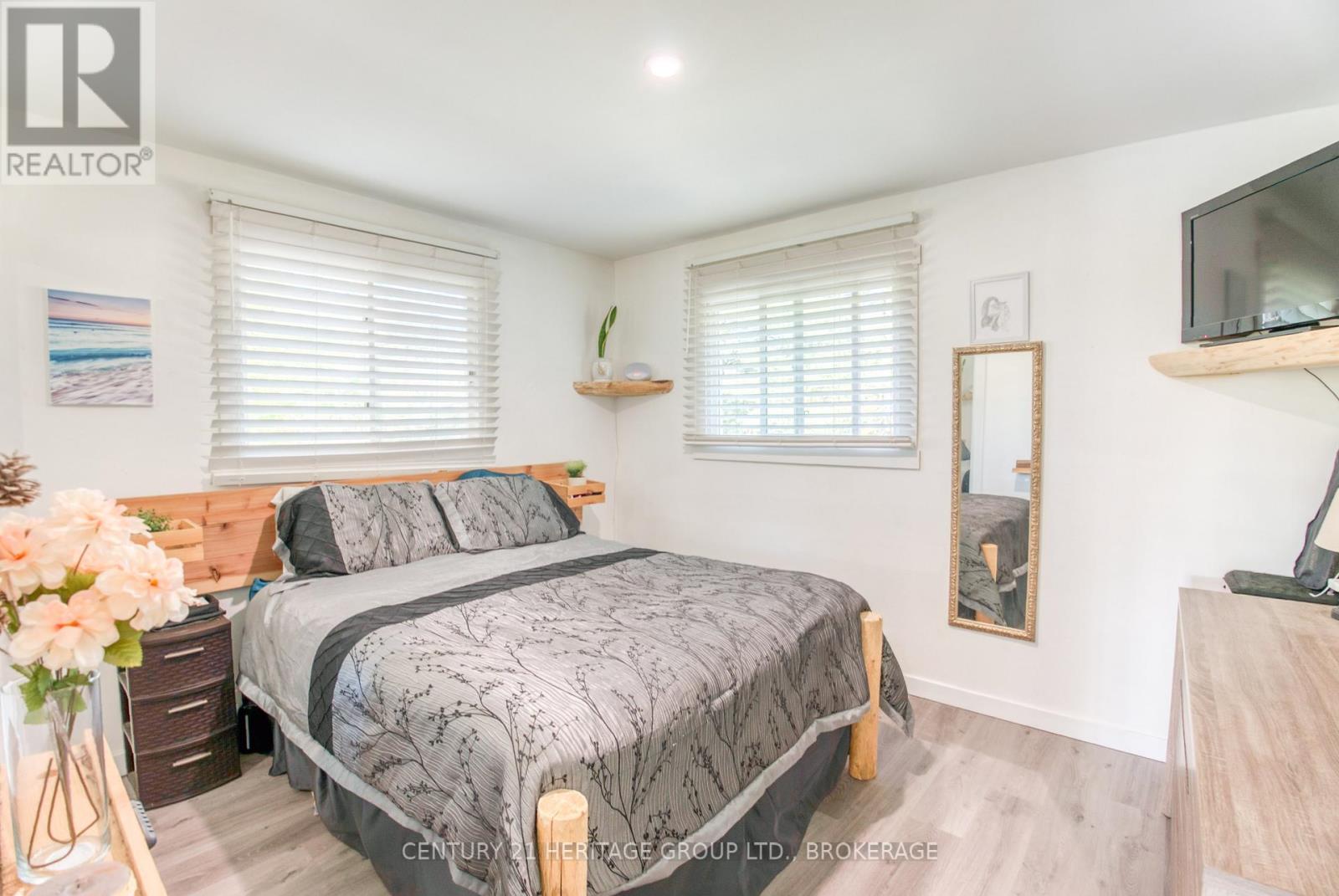 10874 Canoe Lake Road Property Photo 33