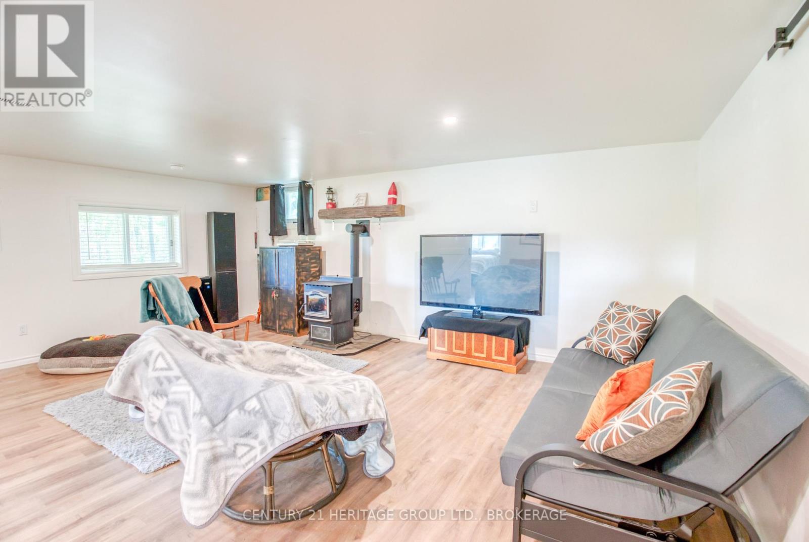 10874 Canoe Lake Road Property Photo 35