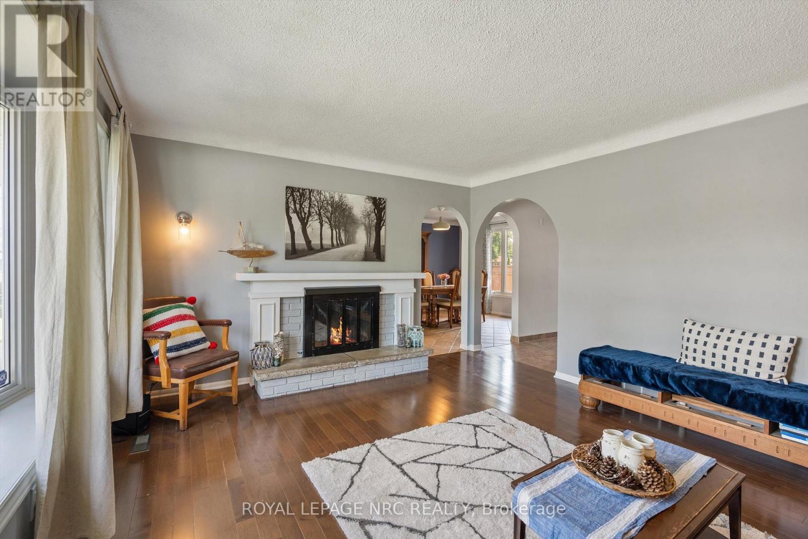 161 Catherine Street Property Photo 11
