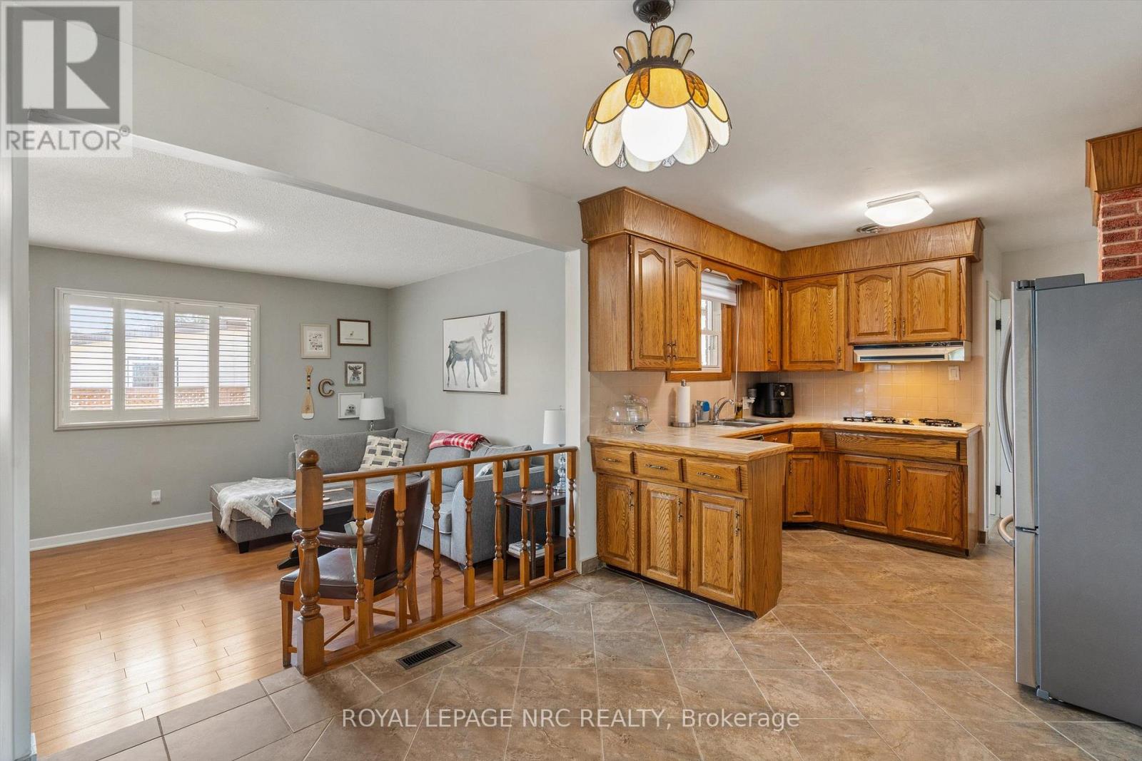 161 Catherine Street Property Photo 12