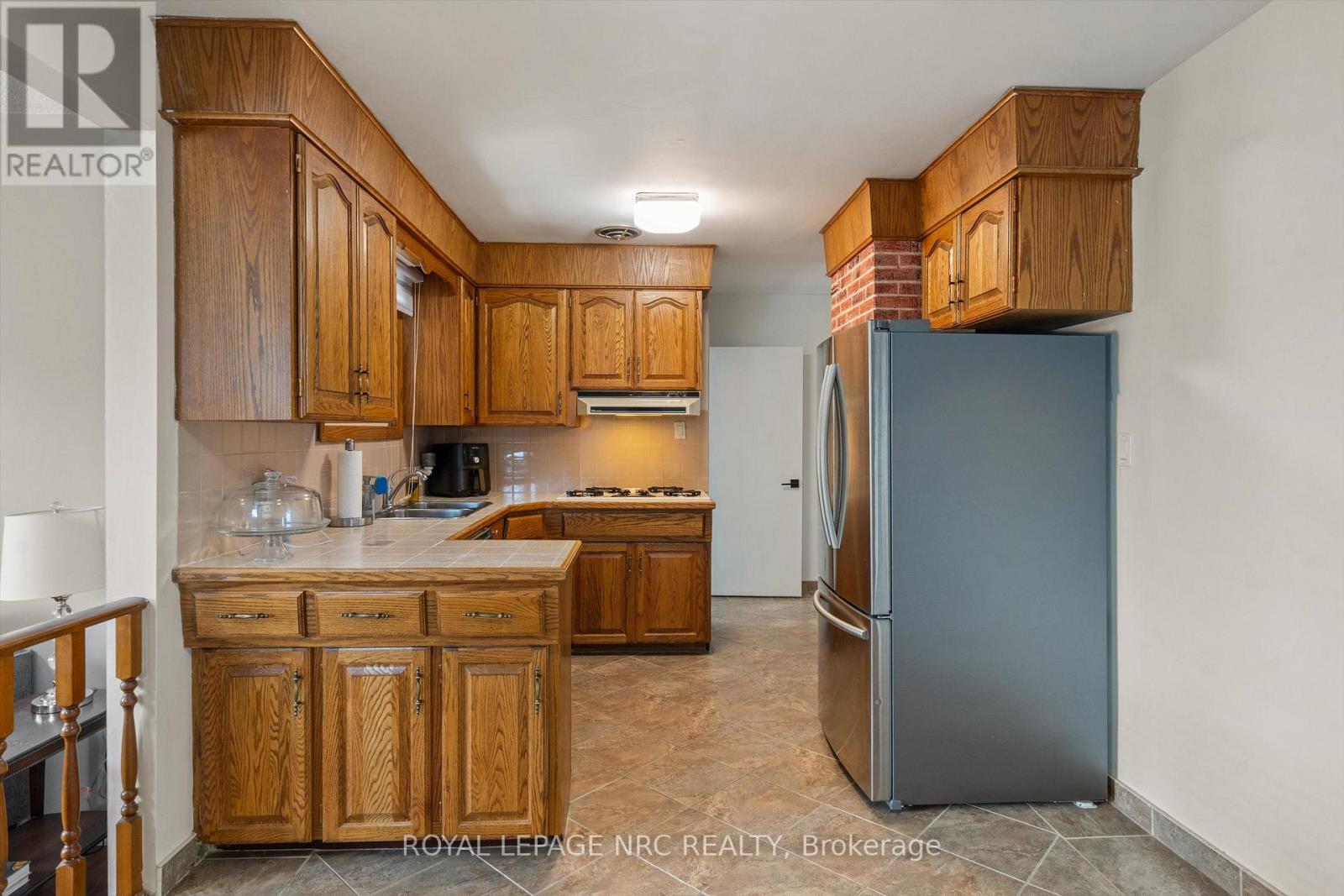 161 Catherine Street Property Photo 13