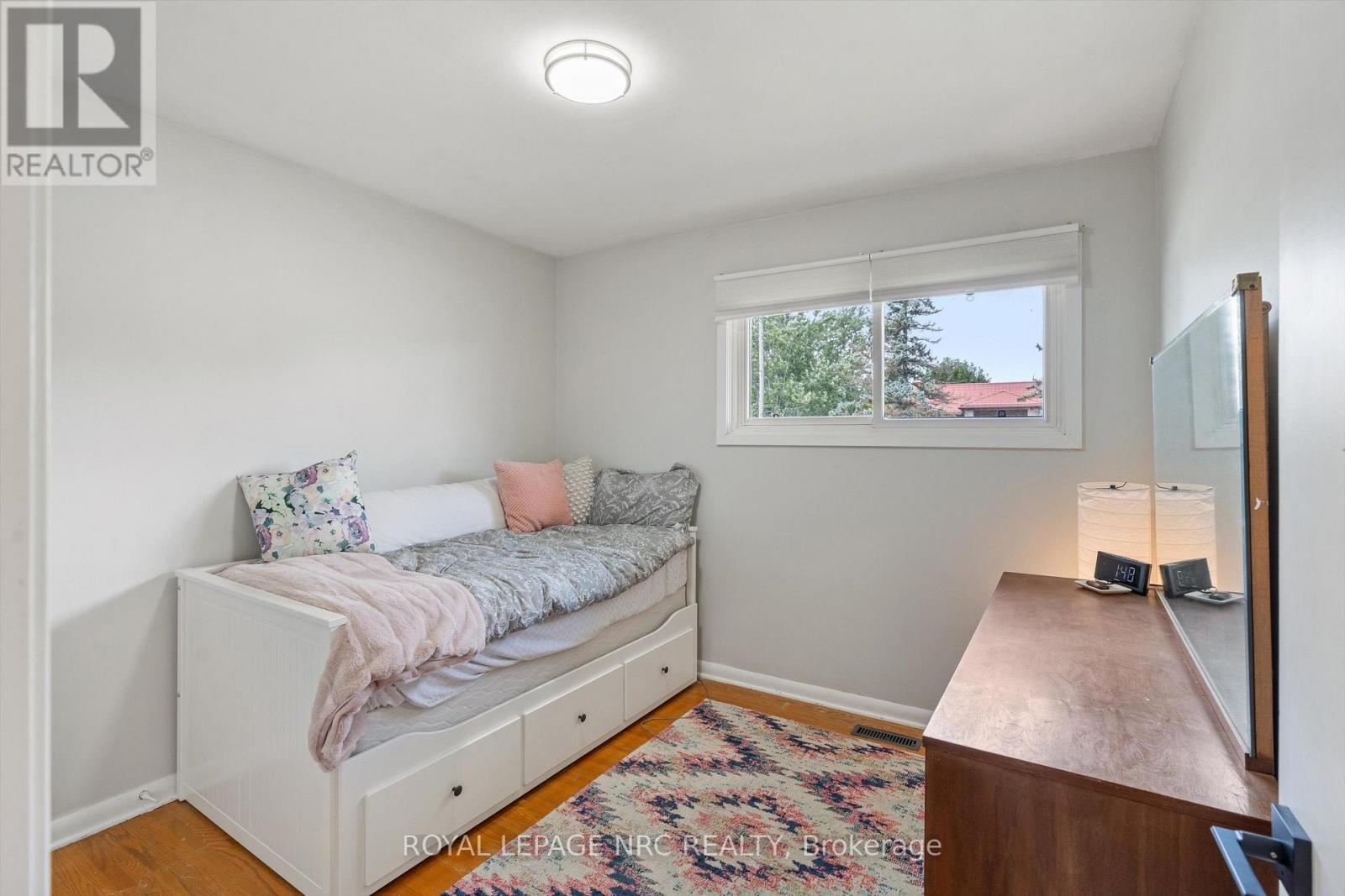 161 Catherine Street Property Photo 27