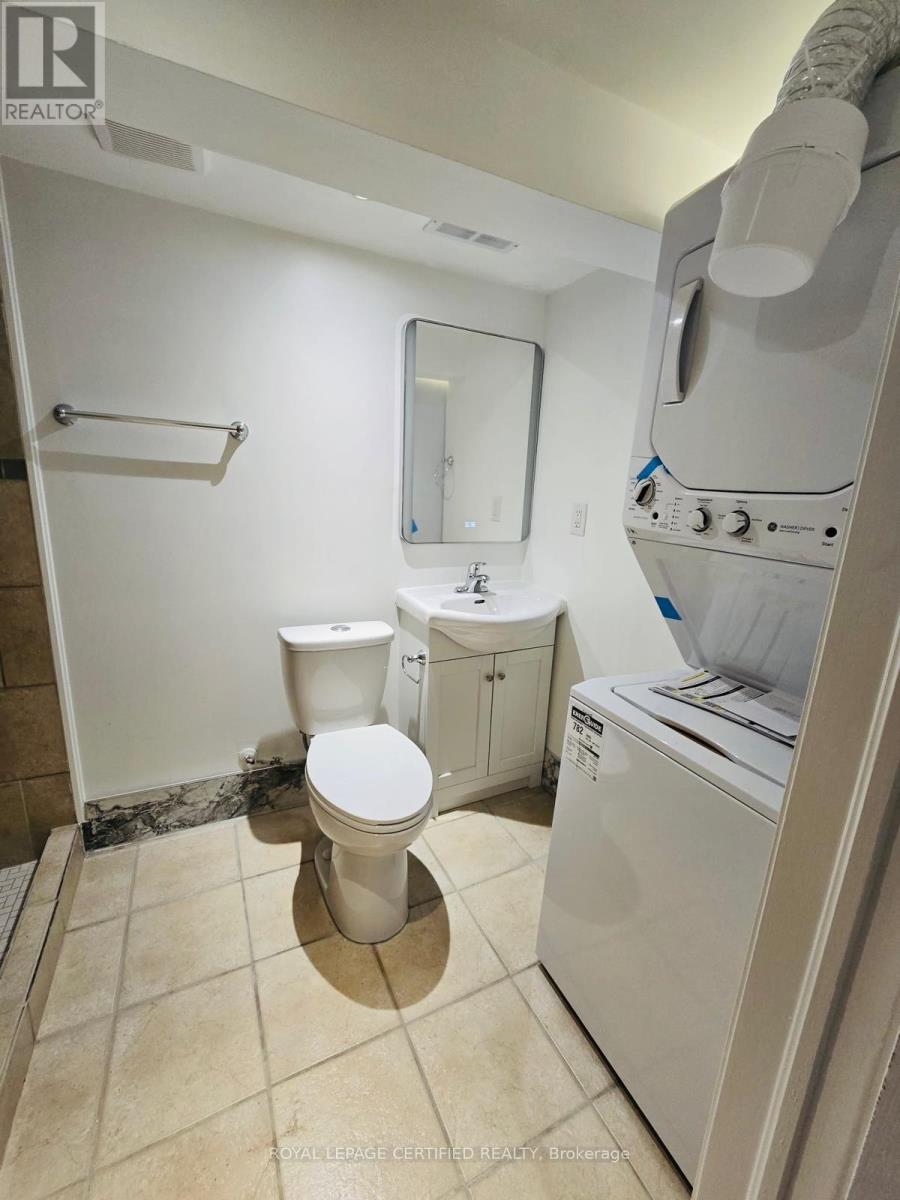 10 Fairleigh Avenue N Property Photo 33