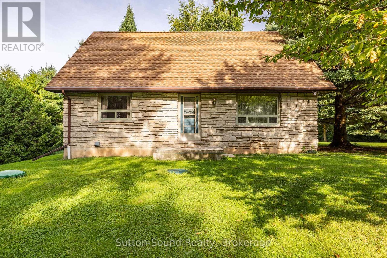 350222 Bayshore Road Property Photo 1