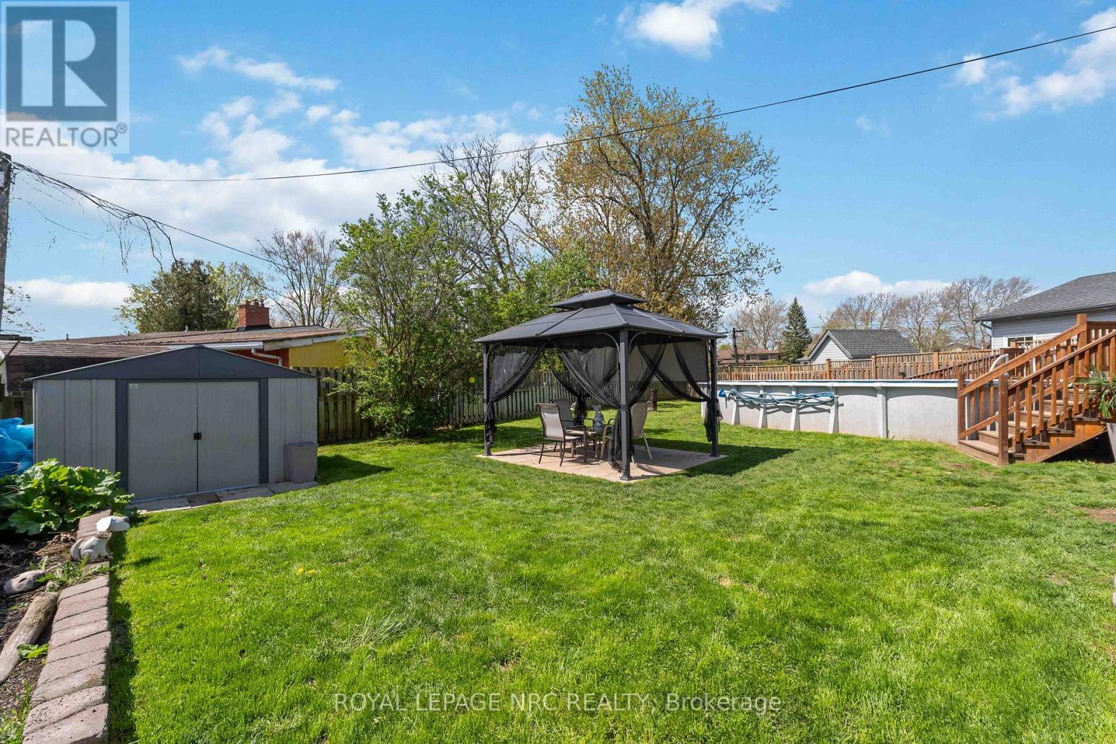 4485 Queensway Crescent Property Photo 33