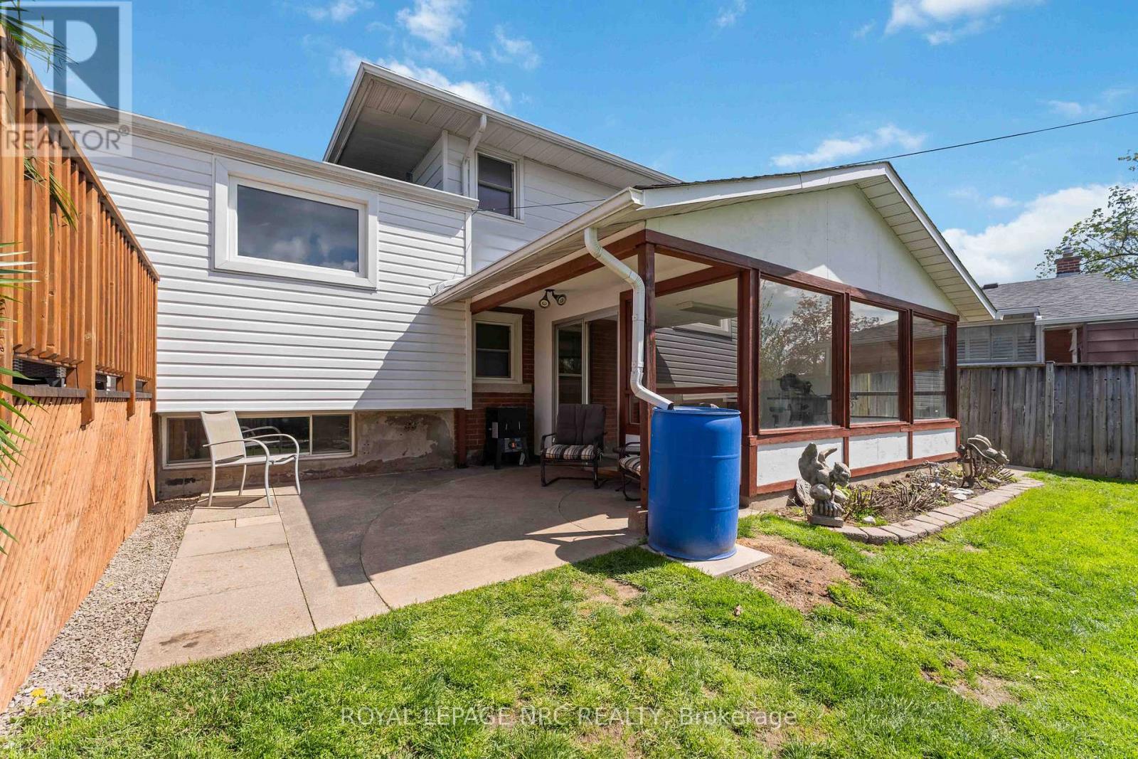 4485 Queensway Crescent Property Photo 35